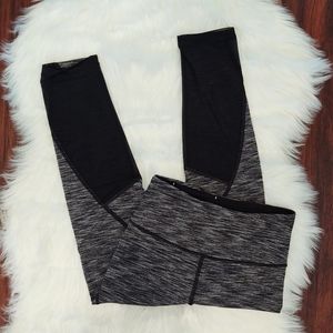 Victoria's Secret Sport Knockout Capri Leggings Gray Mesh